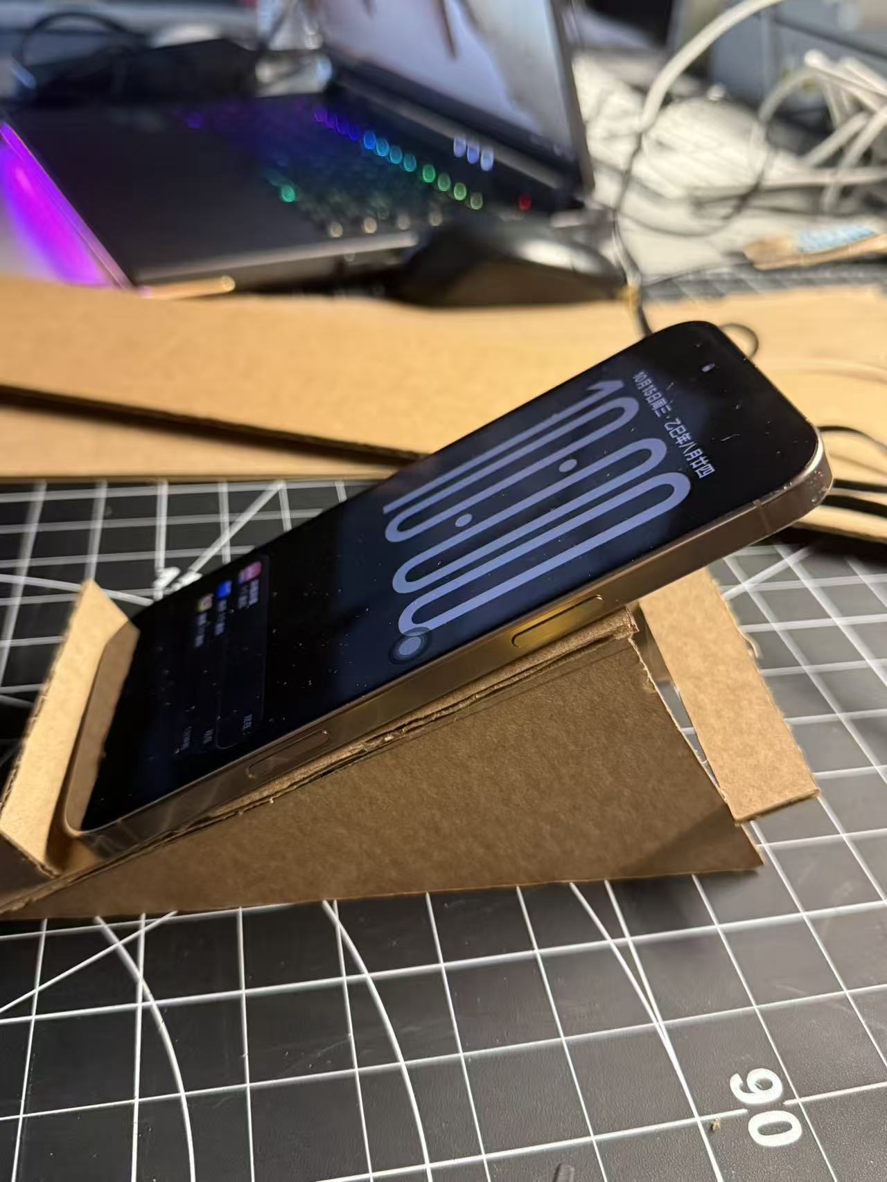 I experimented with a steeper tilt, adjusting the structure to make the screen easier to view while also improving the stand’s overall stability.